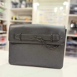 Louis Vuitton Monogram Taurillon Pochette Steamer